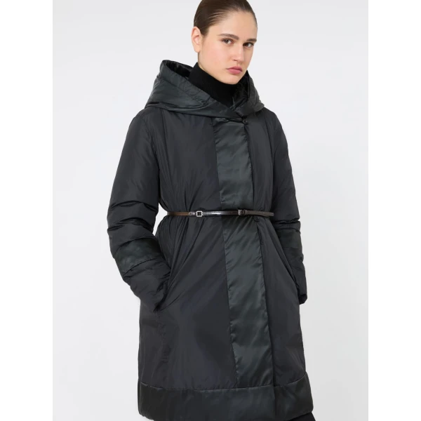 Max Mara Novef Reversible Water-Repellent Satin Down Jacket in Black | Jackets | Coveti