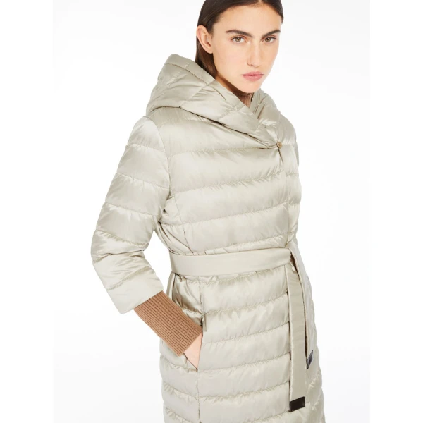 Max Mara Novef Reversible Water-Repellent Satin Down Jacket in Light | Jackets | Coveti