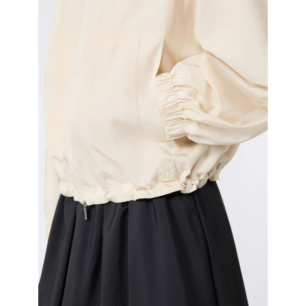 Max Mara Nuraghe Water-Repellent Canvas Windbreaker in Ivory | Coats | Coveti