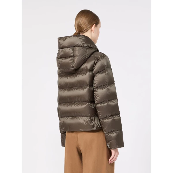 Max Mara Oceano Short Water-Repellent Puffer Jacket in Dark Green | Jackets | Coveti
