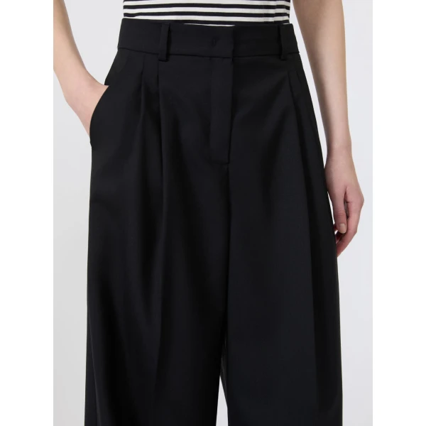 Max Mara Ovvio Wide Leg Wool Trousers in Black | Wide leg pants | Coveti