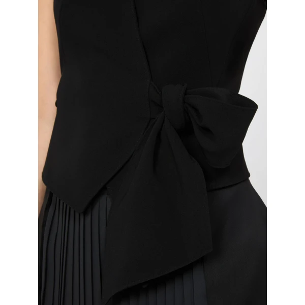 Max Mara Pagella Compact Cady Cropped Gilet in Black | Vests | Coveti