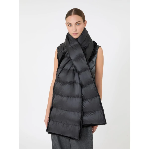 Max Mara Piacere Water-Repellent Canvas Padded Stole in Black | Scarves | Coveti