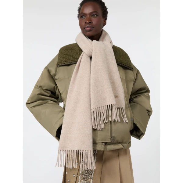 Max Mara Plain Wool Stole in Beige | Scarves | Coveti
