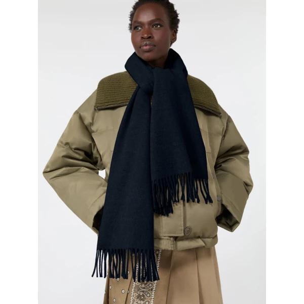 Max Mara Plain Wool Stole in Ultramarine | Scarves | Coveti