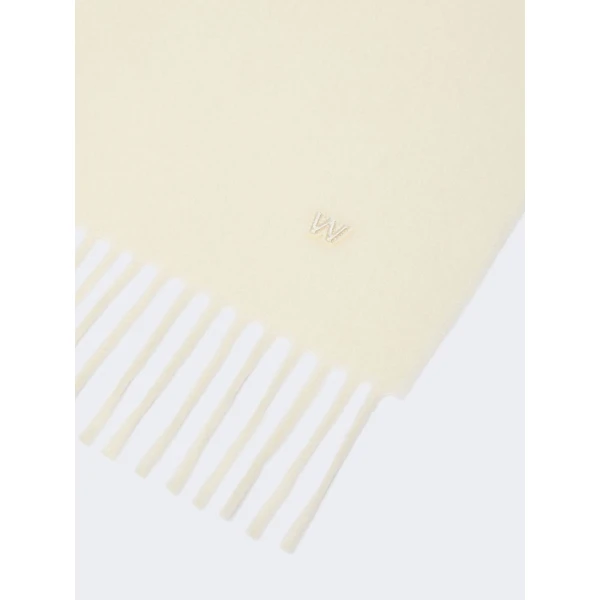 Max Mara Plain Wool Stole in White | Scarves | Coveti