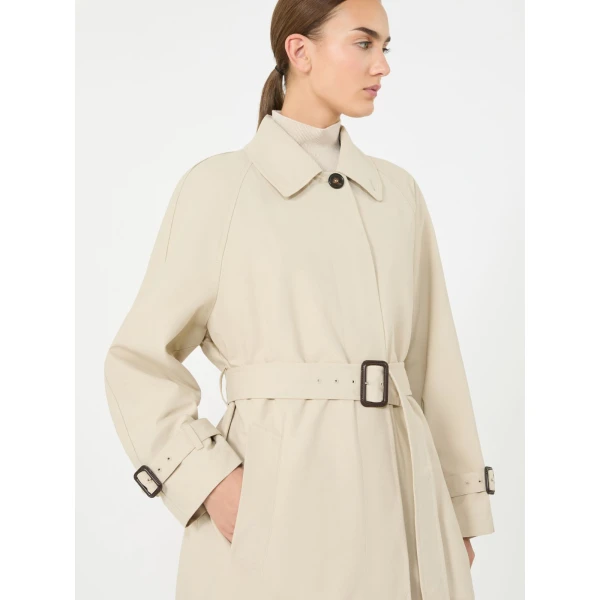 Max Mara Racconto Water-Repellent Gabardine Trench Coat in Albino White | Trench Coat | Coveti