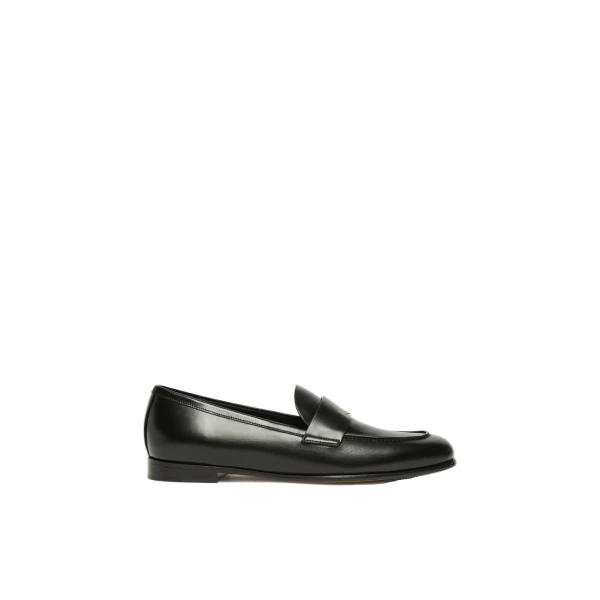 Max Mara Regentmoc Semi-Glossy Leather Loafers in Black | Women | Coveti