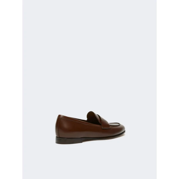 Max Mara Regentmoc Semi-Glossy Leather Loafers in Cocoa | Loafers | Coveti