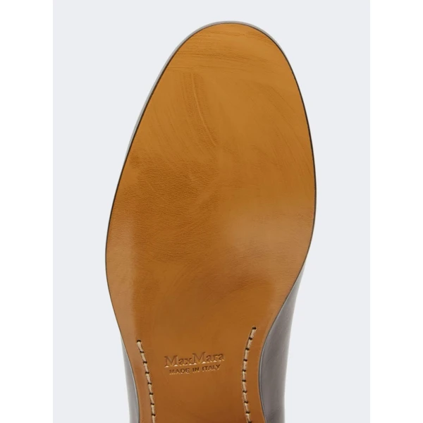 Max Mara Regentmoc Semi-Glossy Leather Loafers in Cocoa | Loafers | Coveti