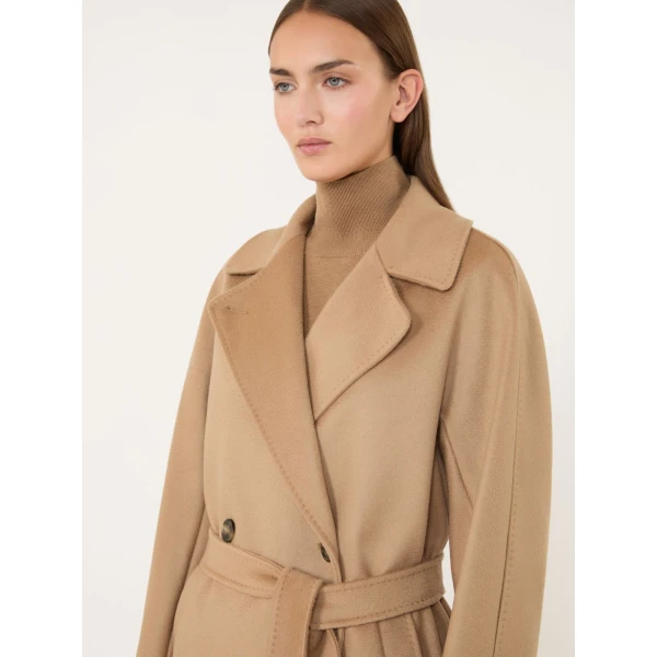 Max Mara Resina Double-Breasted Wool Coat in Camel | Wool Coat | Coveti