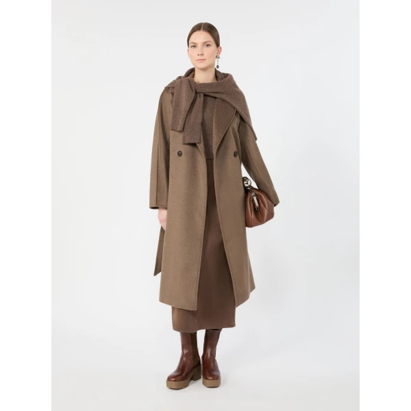 Max Mara Resina Double-Breasted Wool Coat in Marron Glace | Wool Coat | Coveti