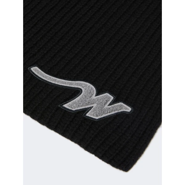 Max Mara Ribbed Wool Yarn Scarf in Black | Scarves | Coveti