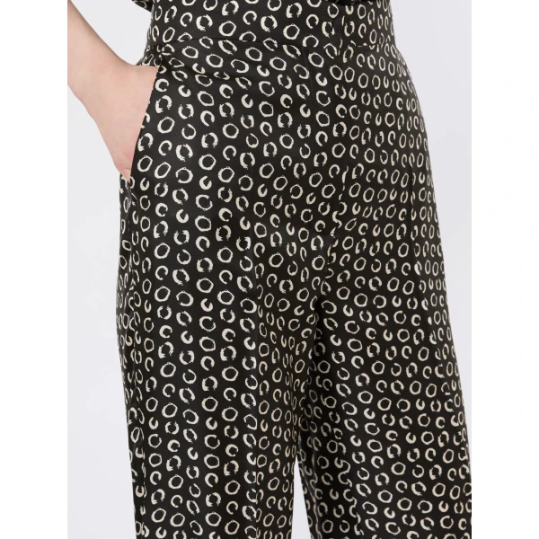 Max Mara Romana Printed Silk Twill Trousers in Black and White | Tailored pants | Coveti