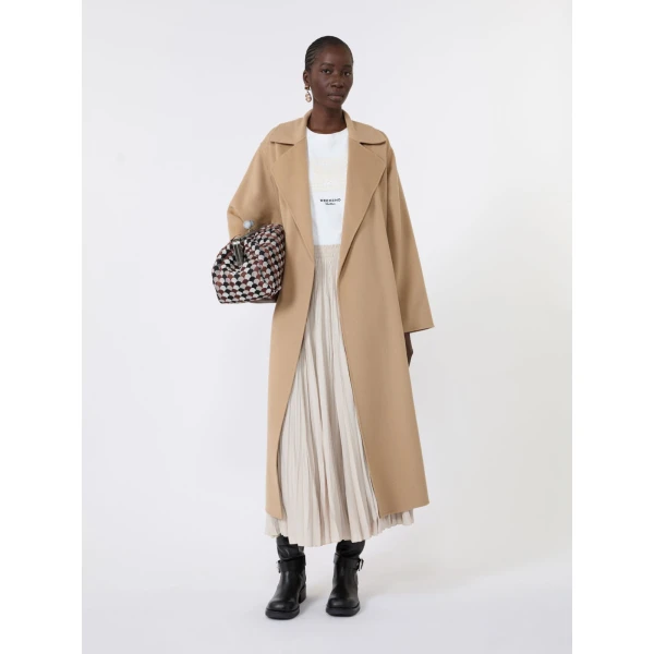 Max Mara Sala Boxy Cotton T-Shirt in White Style 3 | T-shirts | Coveti