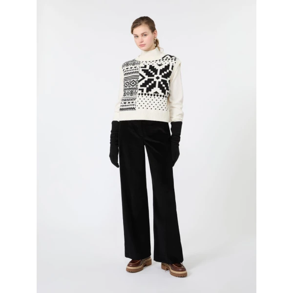 Max Mara Savana Jacquard Wool Gilet in White | Sweaters | Coveti