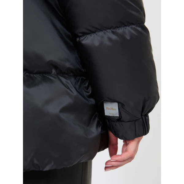 Max Mara Seia Roomy Water-Repellent Puffer Jacket in Black | Jackets | Coveti