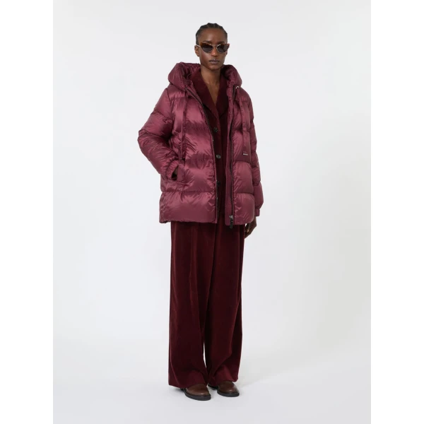 Max Mara Seia Roomy Water-Repellent Puffer Jacket in Bordeaux | Jackets | Coveti