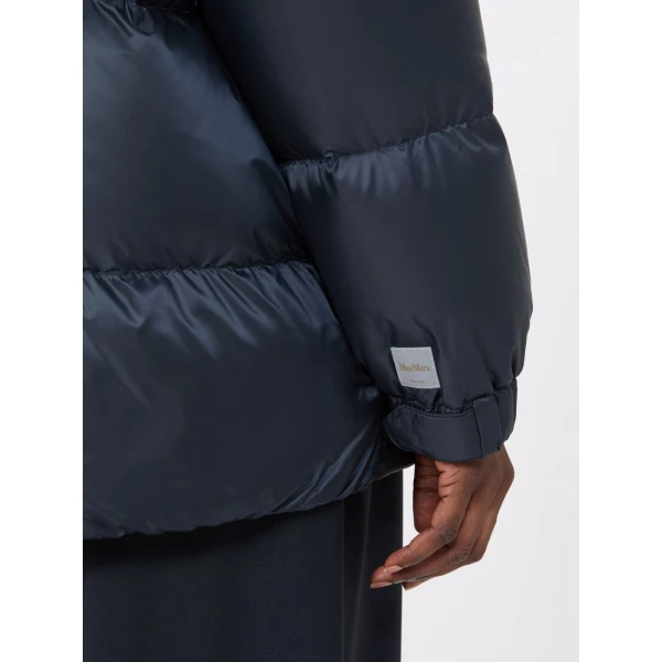 Max Mara Seia Roomy Water-Repellent Puffer Jacket in Midnight Blue | Jackets | Coveti