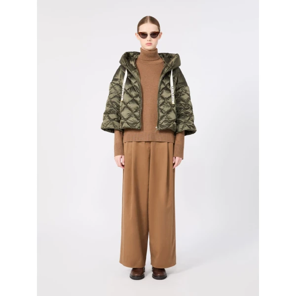 Max Mara Sisoft Cape-Style Water-Repellent Puffer in Moss Green | Jackets | Coveti