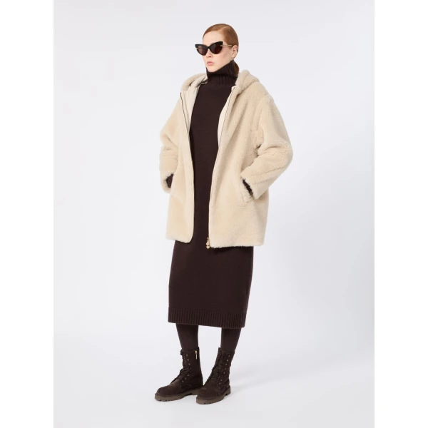 Max Mara Spadino Alpaca and Wool Teddy Hooded Coat in Beige | Wool Coat | Coveti