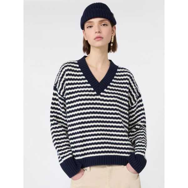 Max Mara Spiga Loose Wool V-Neck Jumper in Navy | Sweaters | Coveti