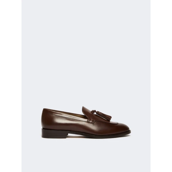 Max Mara Sultano Tasselled Leather Loafers in Cocoa | Loafers | Coveti