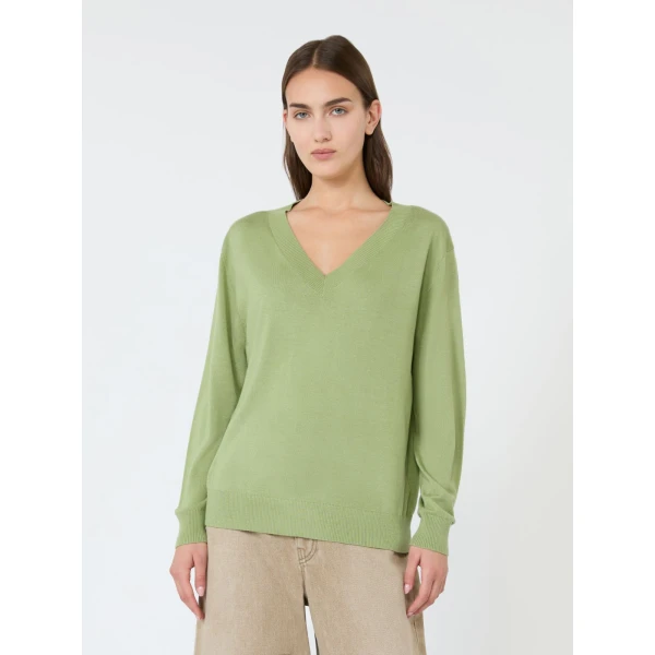 Max Mara Talamo Wool, Silk and Cashmere V-Neck Jumper in Green | Sweaters | Coveti