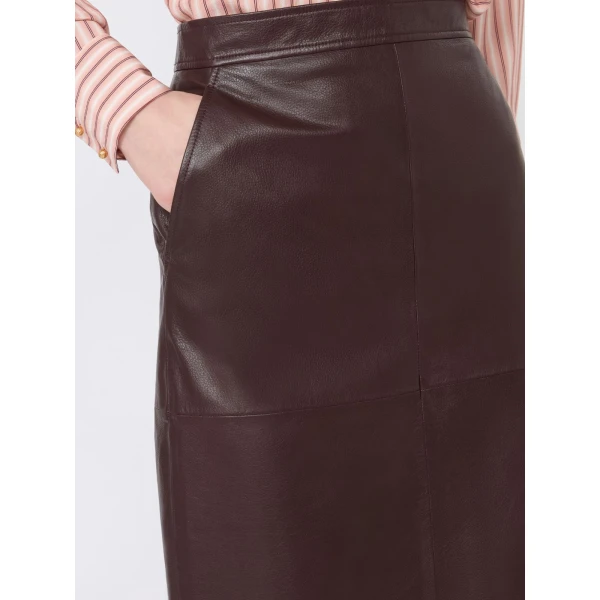 Max Mara Timore Hammered Leather Pencil Skirt in Bordeaux | Leather Skirts | Coveti