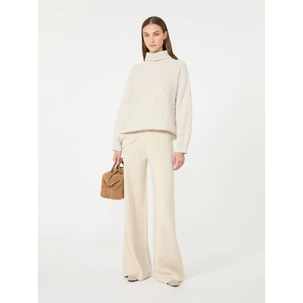 Max Mara Timore Wide Wool and Cashmere Trousers in Beige | Wide leg pants | Coveti
