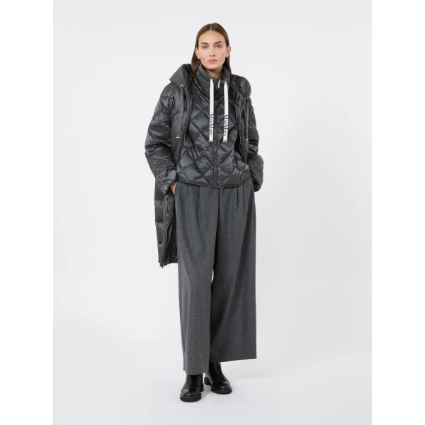Max Mara Tregic Diamond-Quilted Padded Gilet in Medium Grey | Vests | Coveti