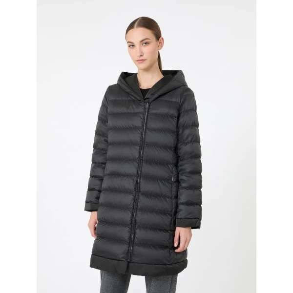 Max Mara Uggioso Reversible Water-Repellent Taffeta Down Jacket in Black | Jackets | Coveti