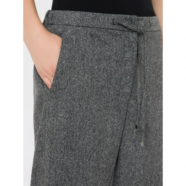 Max Mara Vinci Wool Flannel Joggers in Black | Sweatpants | Coveti