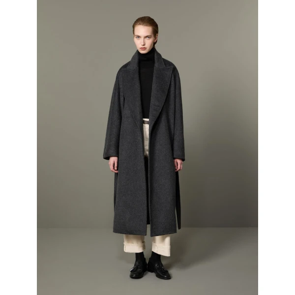Max Mara Vista Oversized Cashmere and Mohair Coat in Black | Wool Coat | Coveti