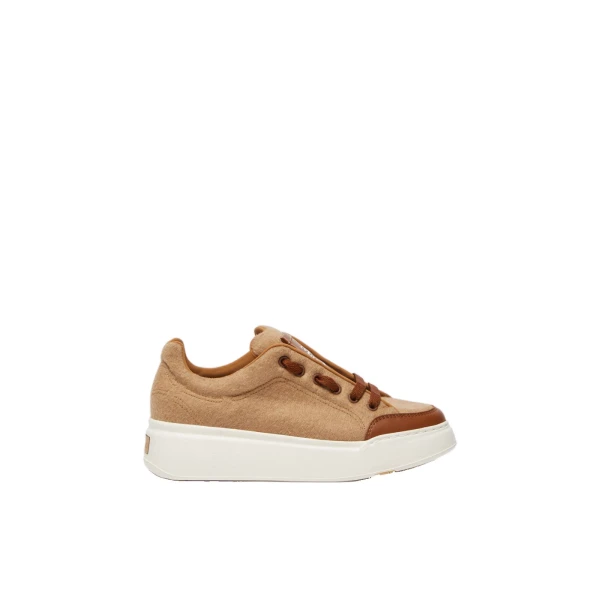 Water-Repellent Camel Trainers in Camel