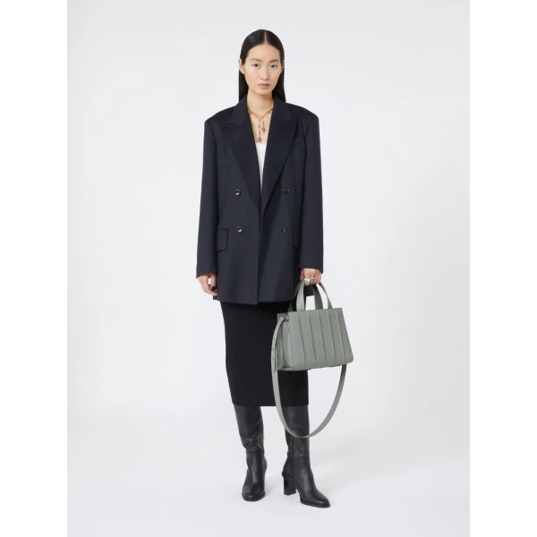 Max Mara Whitney Bag 5 Medium in Light Grey | Totes & Top-Handle Bags | Coveti