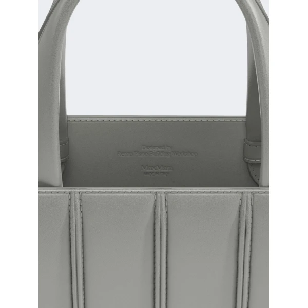 Max Mara Whitney Bag 5 Medium in Light Grey | Totes & Top-Handle Bags | Coveti