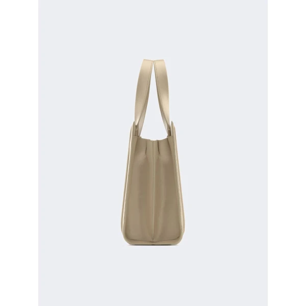 Max Mara Whitney Bag 6 Medium in Beige | Totes & Top-Handle Bags | Coveti