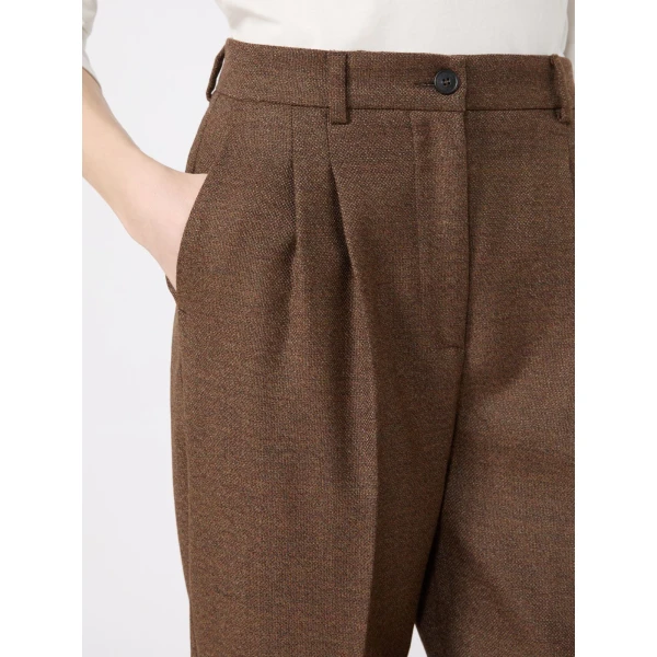 Max Mara Wool Carrot Trousers in Brown | Tailored pants | Coveti