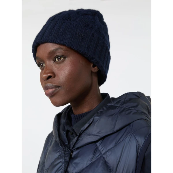 Max Mara Zampa Cashmere Beanie in Ultramarine | Hats | Coveti