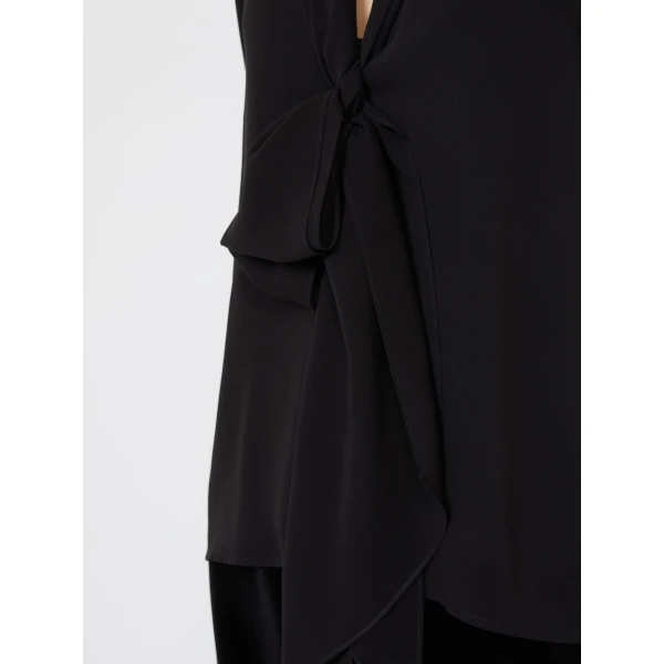Max Mara Zattera Silk Georgette Pussy-Bow Blouse in Black | Blouse | Coveti