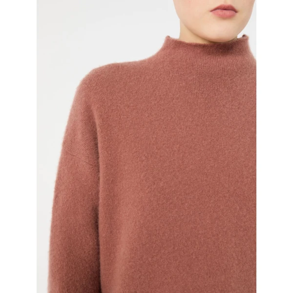 Max Mara Zodiaco Relaxed Cashmere Sweater in Dark Pink | Sweaters | Coveti