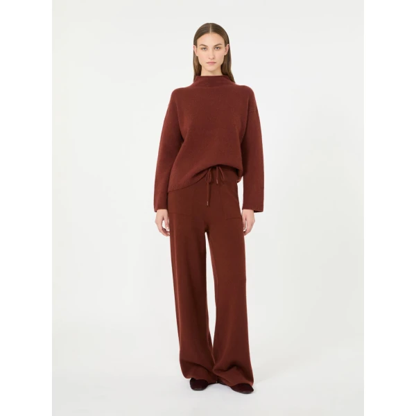 Max Mara Zodiaco Relaxed Cashmere Sweater in Rust | Sweaters | Coveti