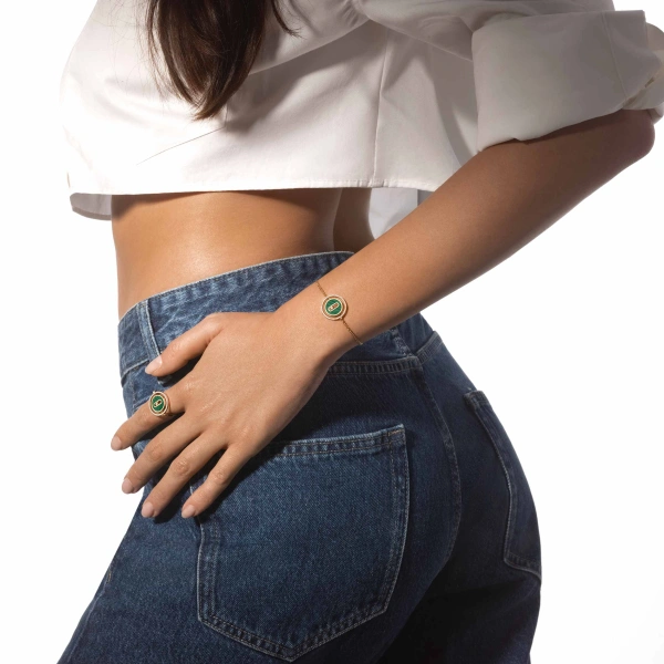 Messika Lucky Move Malachite Bracelet in 18K Yellow Gold, Small Model | Fine Bracelets | Coveti