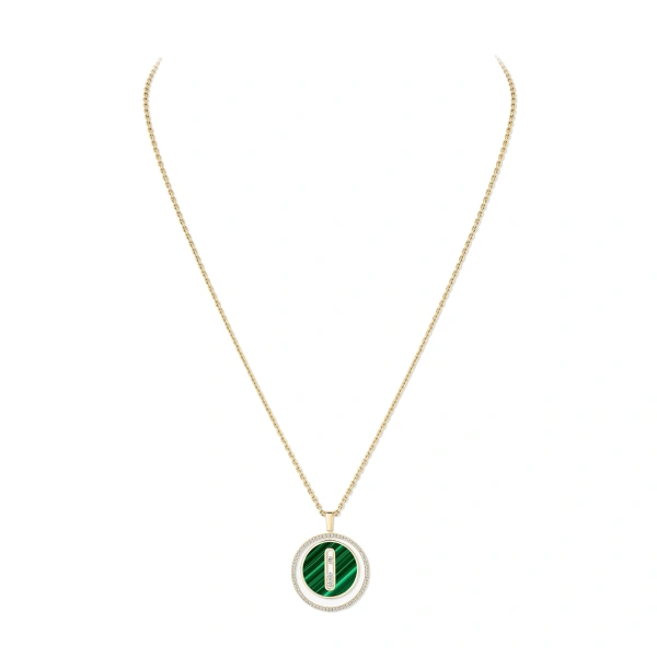 Lucky Move Malachite Necklace in 18K Yellow Gold, Medium Model