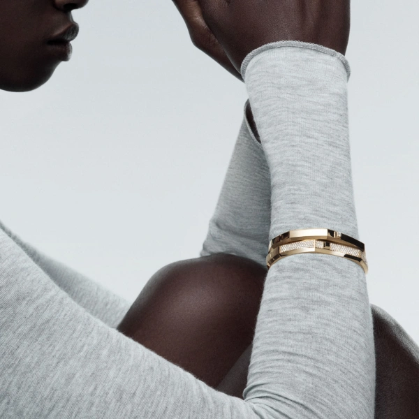 Messika Moderniste Bracelet in 18K Yellow Gold, Large Model | Fine Bracelets | Coveti
