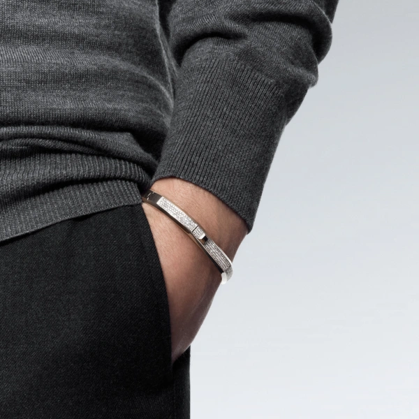 Messika Moderniste Pave Bracelet in 18K White Gold, Large Model | Fine Bracelets | Coveti