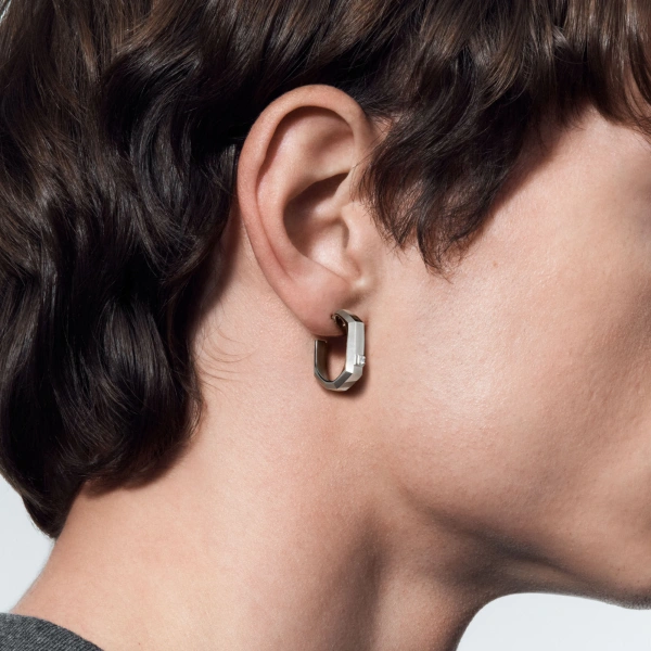 Messika Moderniste Single Earring in 18K White Gold, Medium Model | Fine Earrings | Coveti