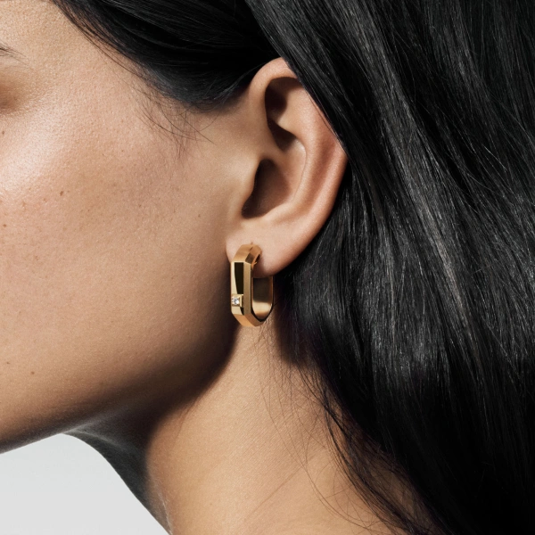 Messika Moderniste Single Earring in 18K Yellow Gold, Medium Model | Fine Earrings | Coveti