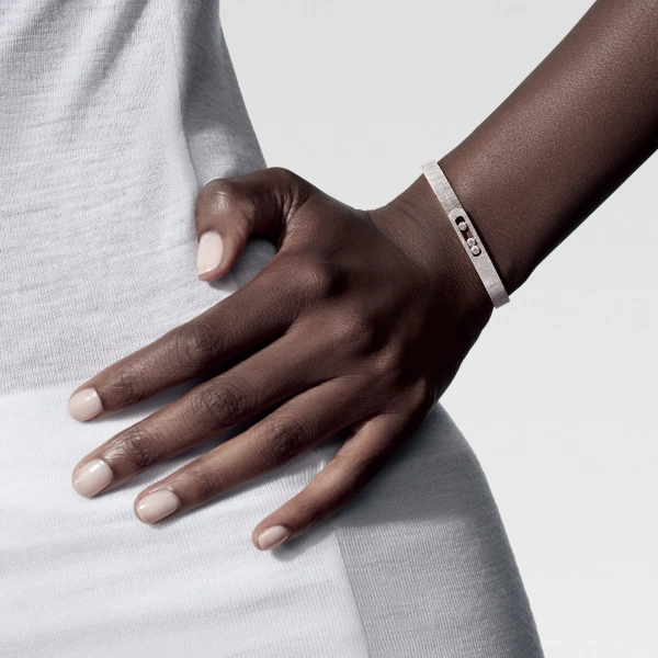 Messika Move Noa Chiseled Bracelet in 18K White Gold, Medium Model | Fine Bracelets | Coveti